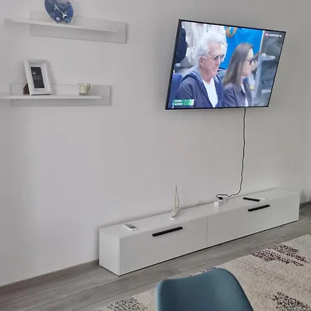 Dxn Luxury 3 Năvodari